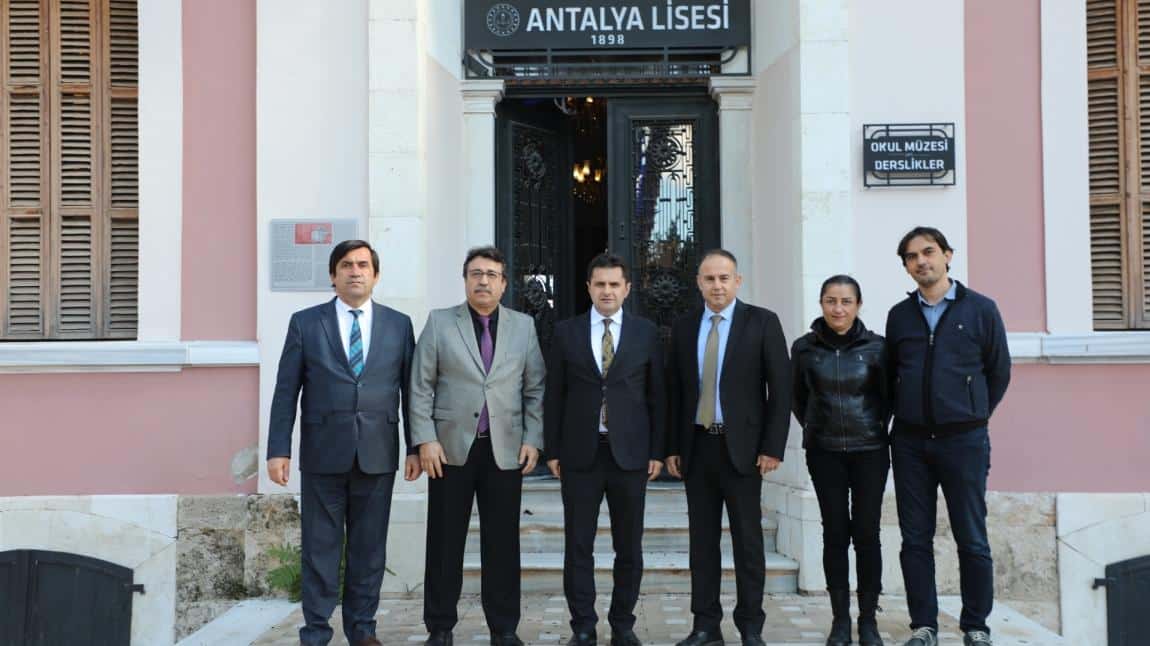 Antalya Milli Eğitim Müdürümüz sayın Salih KAYGUSUZ okulumuzu ziyaret etti.